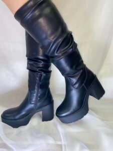 Botas largas Negras