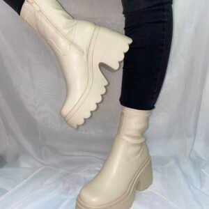 Botines latex beige