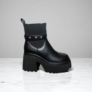 Botines caña elastica con correa removible